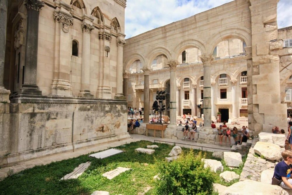 undefined Brane - Great Location & Garden Terrace - A1 5