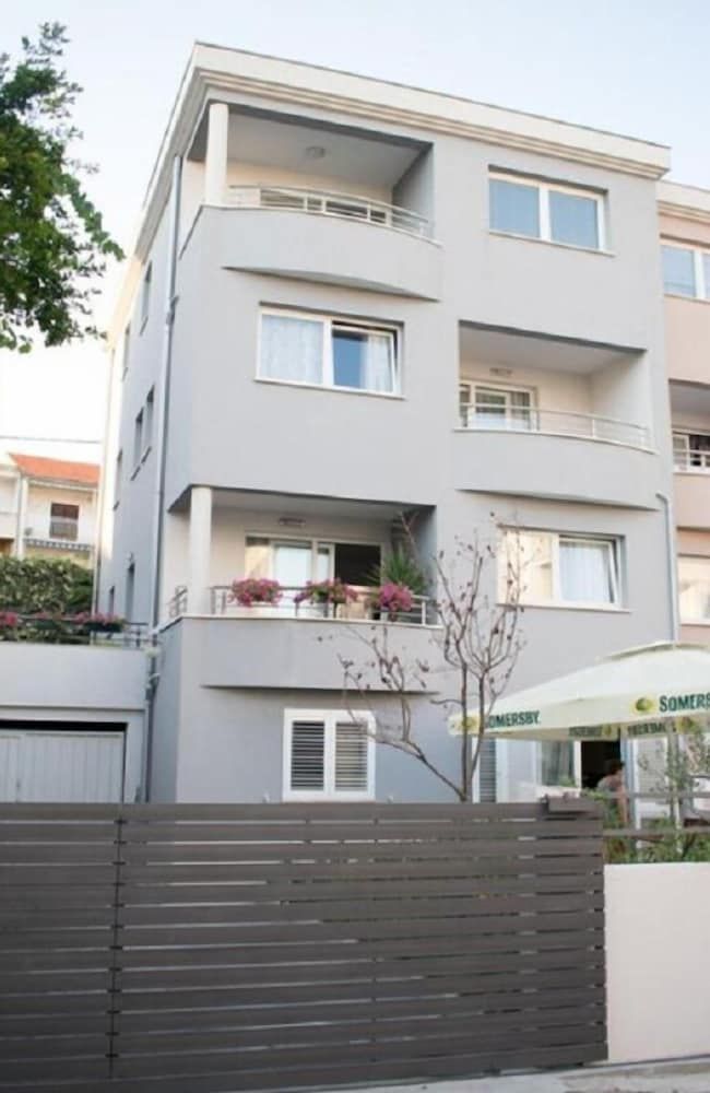 undefined Sky - A1 2