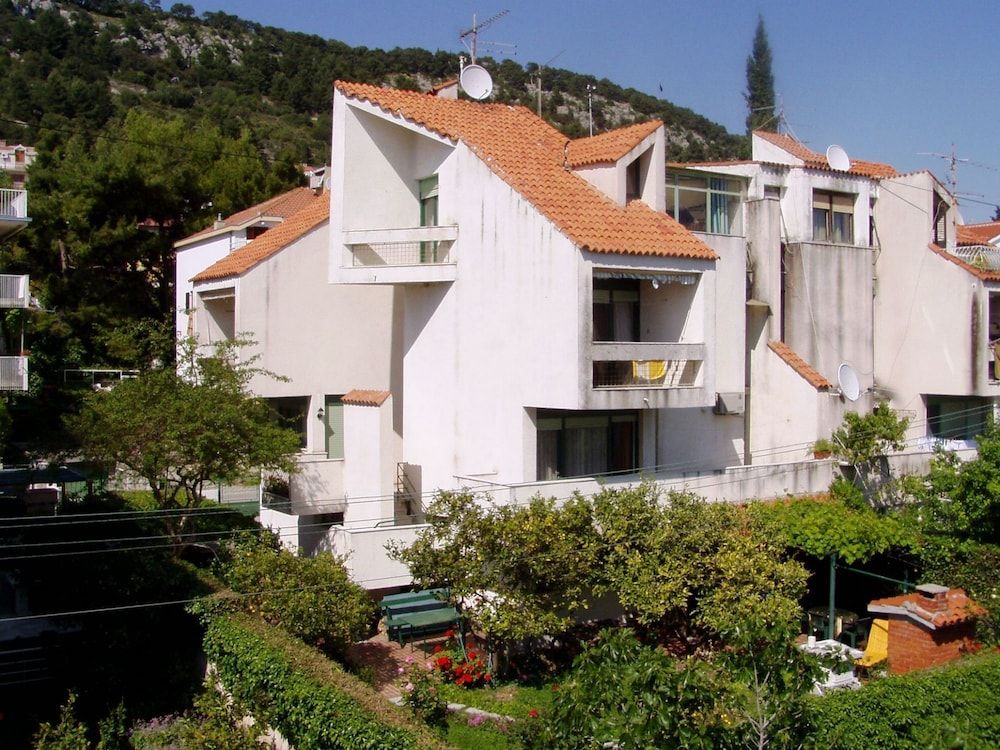 undefined Maria - Close to the Beach - A1-maria 2