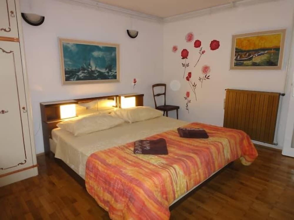 undefined Maria - Close to the Beach - A1-maria 9