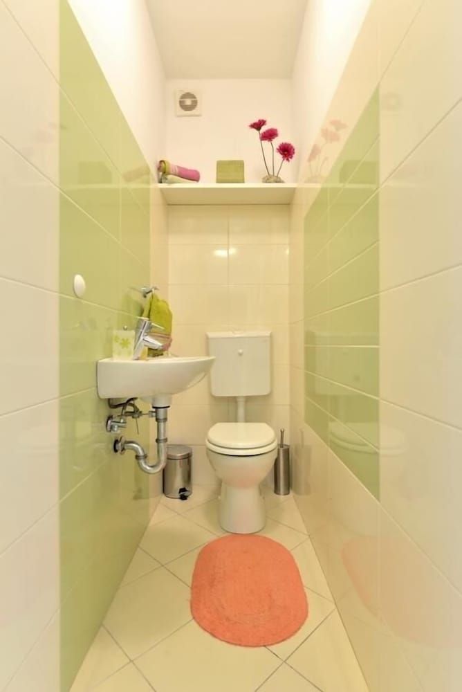 Sama - Modern & Comfortable - A1 Apartment (SaMa - modern & comfortable - A1(5+2)) 16