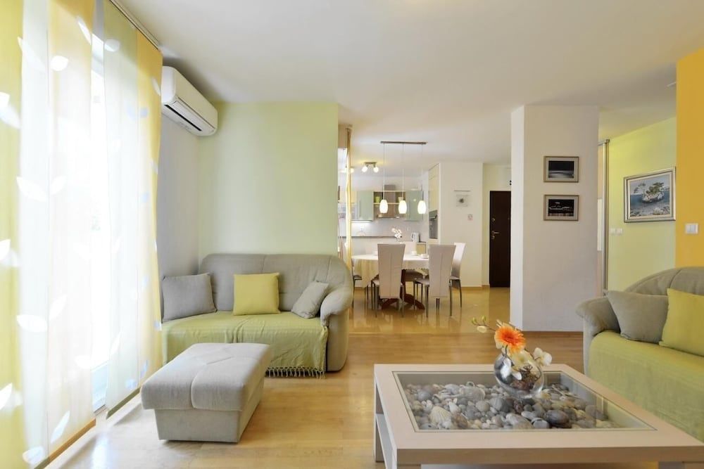 Sama - Modern & Comfortable - A1 Apartment (SaMa - modern & comfortable - A1(5+2)) 12