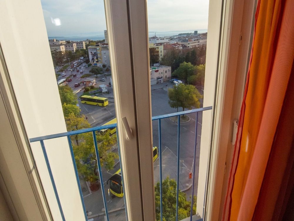 undefined Mar - With View - Sa3-red 3