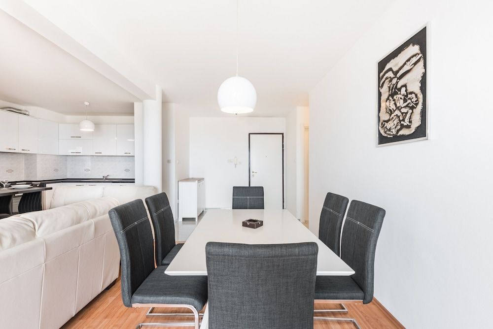 undefined Apartments Mrs Brightside 5