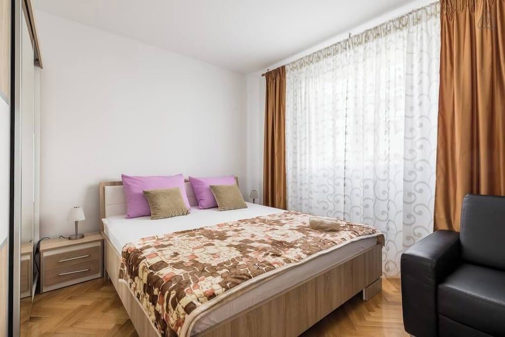 Romeo & Julia Deluxe Apartment 3