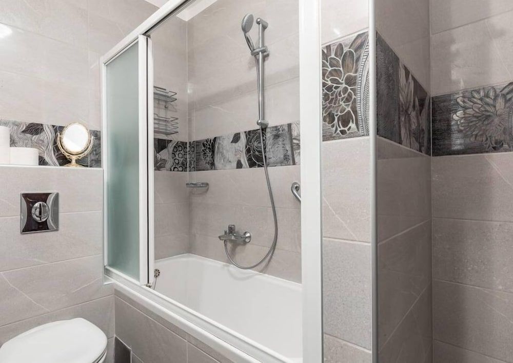 Romeo & Julia Deluxe Apartment 8