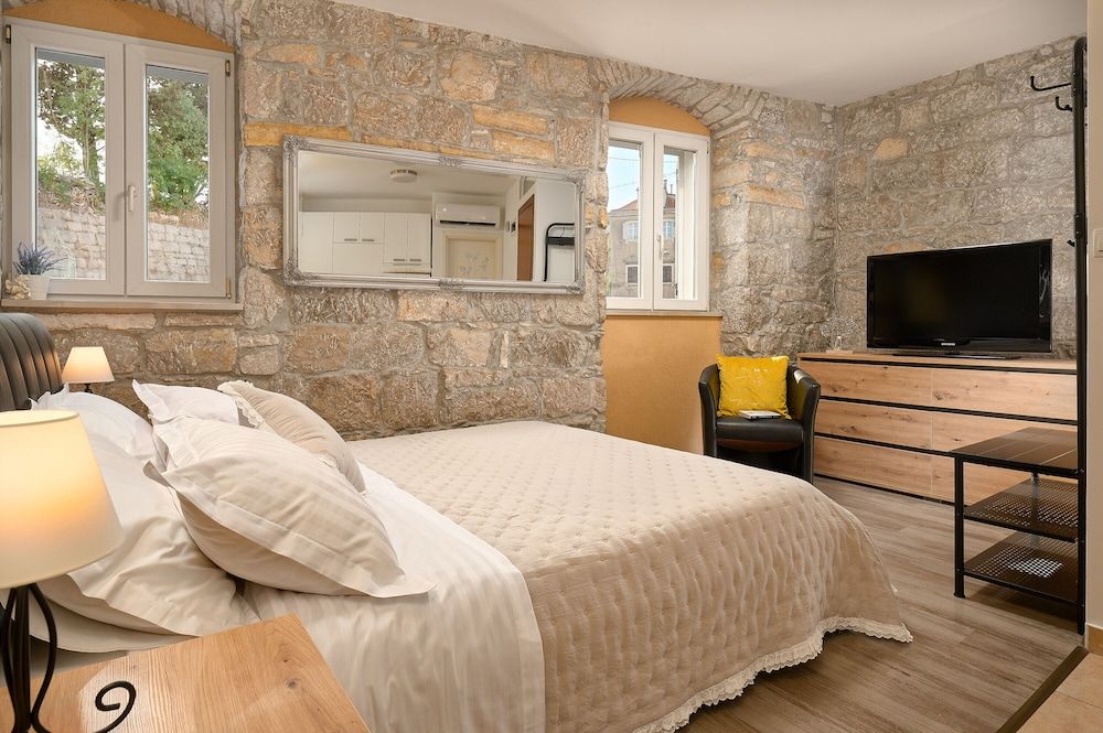 undefined Sun Spalato Giardino 3