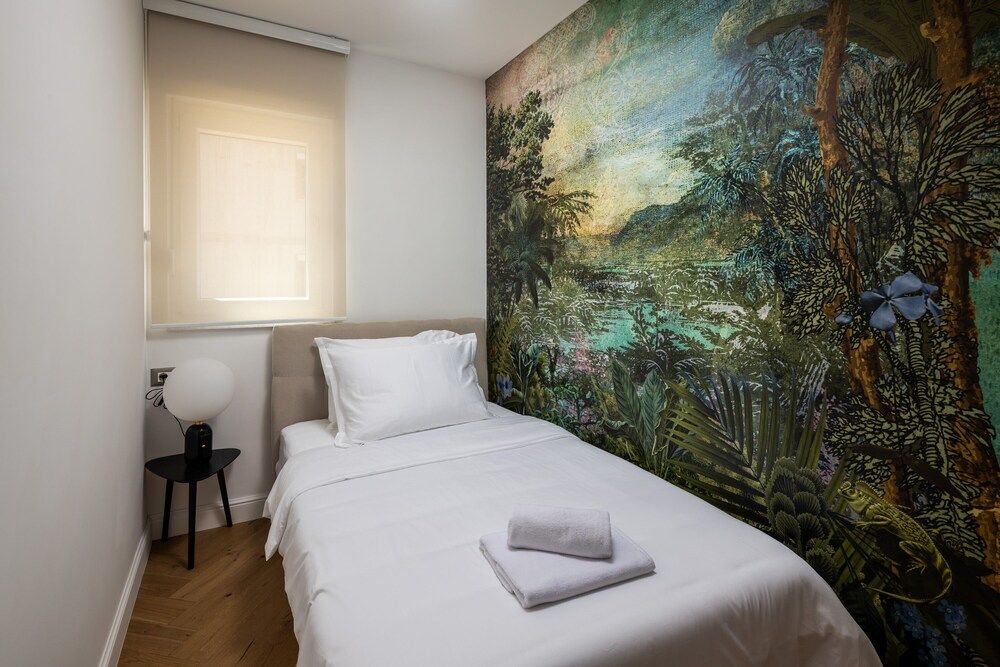 undefined Sun Spalato Amfora 5