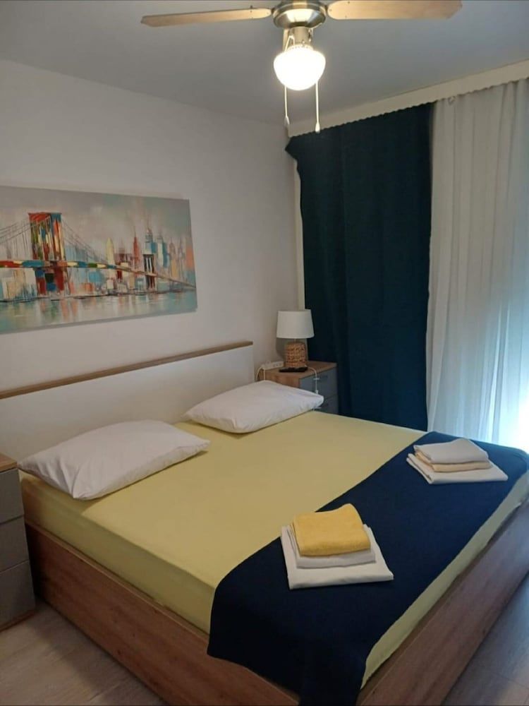 undefined Apartment Alba 7