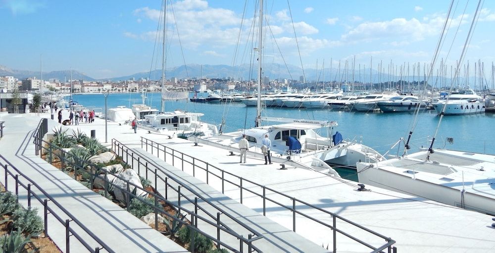 undefined Luxury Apartment With Patio in the Heart of Split 9