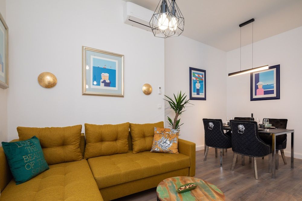 undefined Luxury Apartment With Patio in the Heart of Split 10