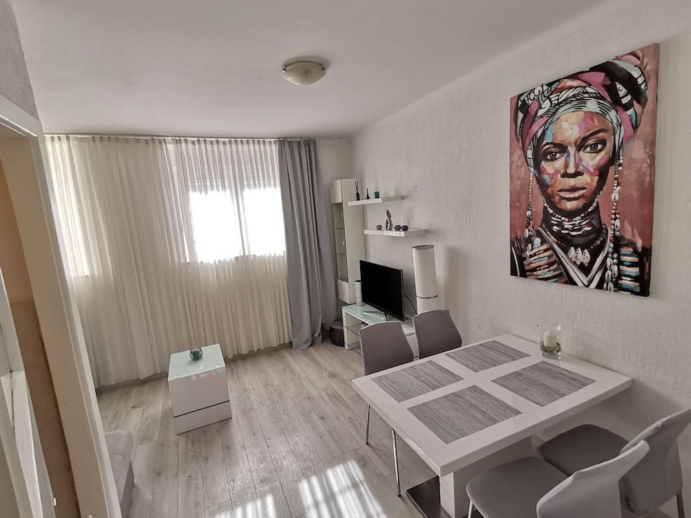 Ana Center Apartment in the Center of Split City Apartment, 2 Queen Beds 14