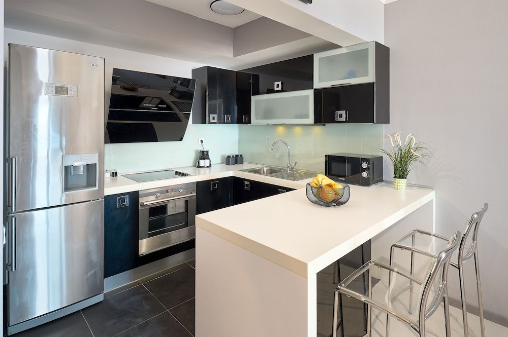 undefined Sun Spalato Blic 6