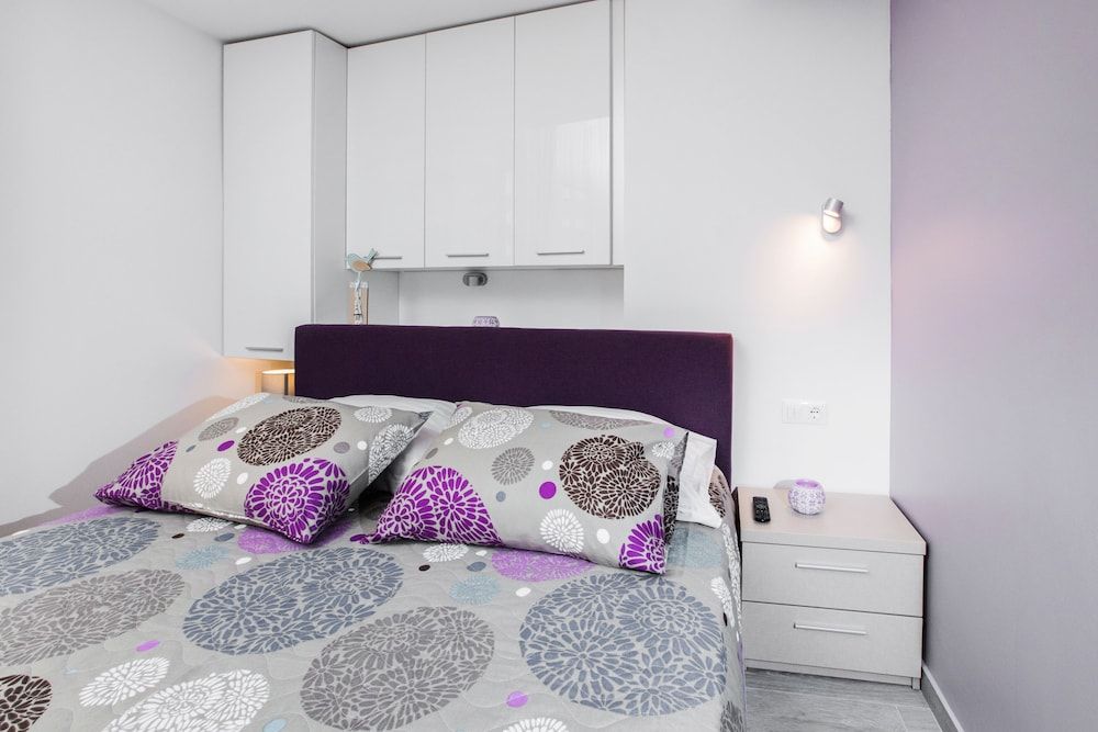 undefined L&L Apartments 5