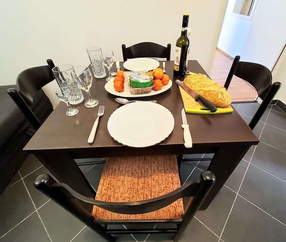 undefined Apartment 11 Sleeps 4 Guests 2