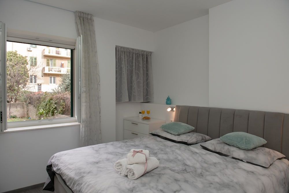 undefined Apartman Mladen 6