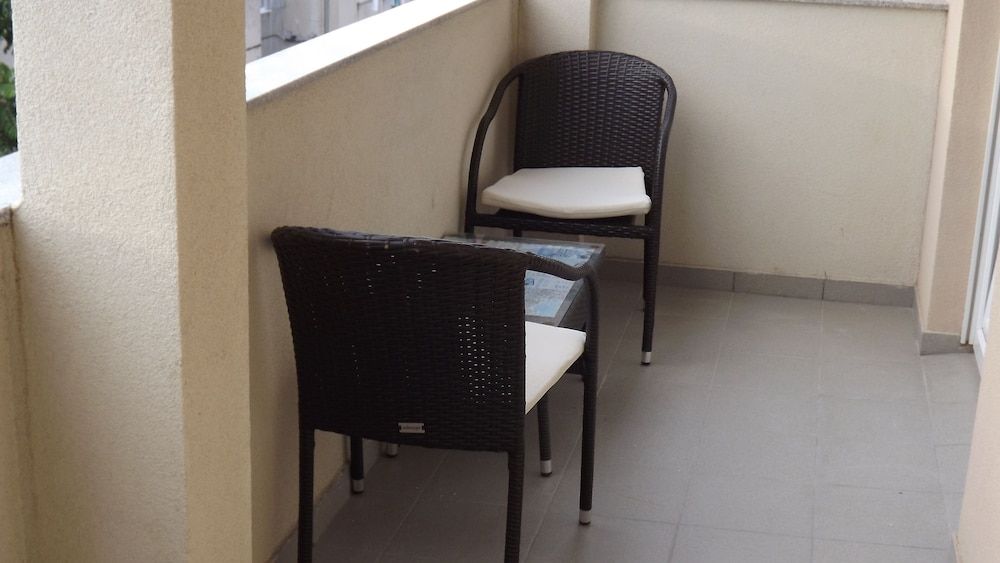 Apartment 9 With a Double bed Apartment 24