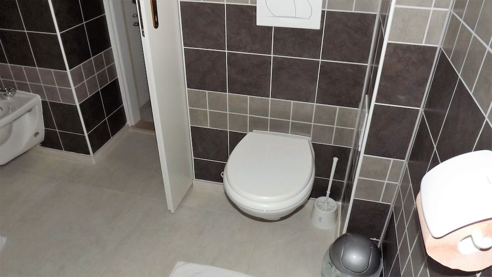 Apartment 9 With a Double bed Apartment 12