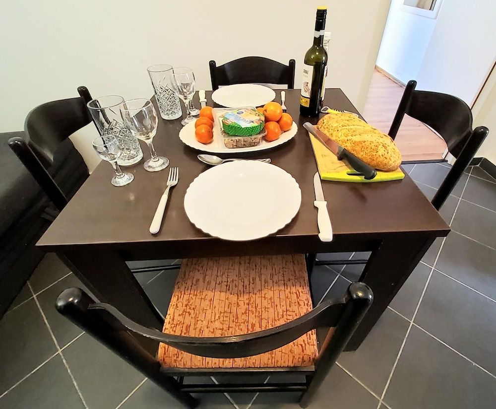 undefined Apartment 4 Sleeps 4 Guests 7