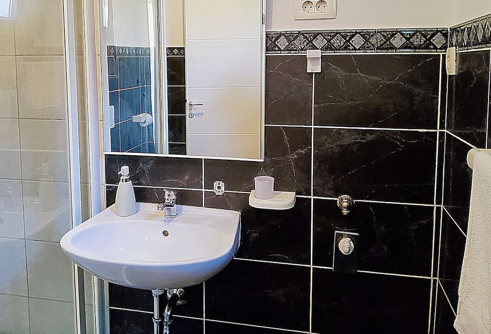 Apartment 4 Sleeps 4 Guests Apartment 15