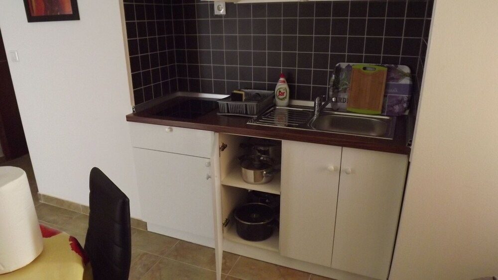 Inviting Apartment 7 Sleeps 4 Guests Apartment 15