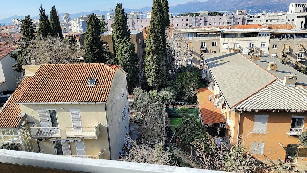 Charming Apartment 3 Sleeps 4 Guests Apartment 6