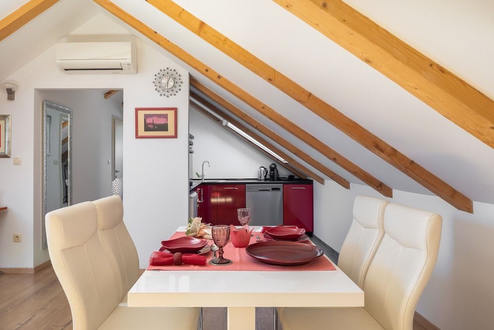 Romantic apartment in the attic Comfort Loft 20
