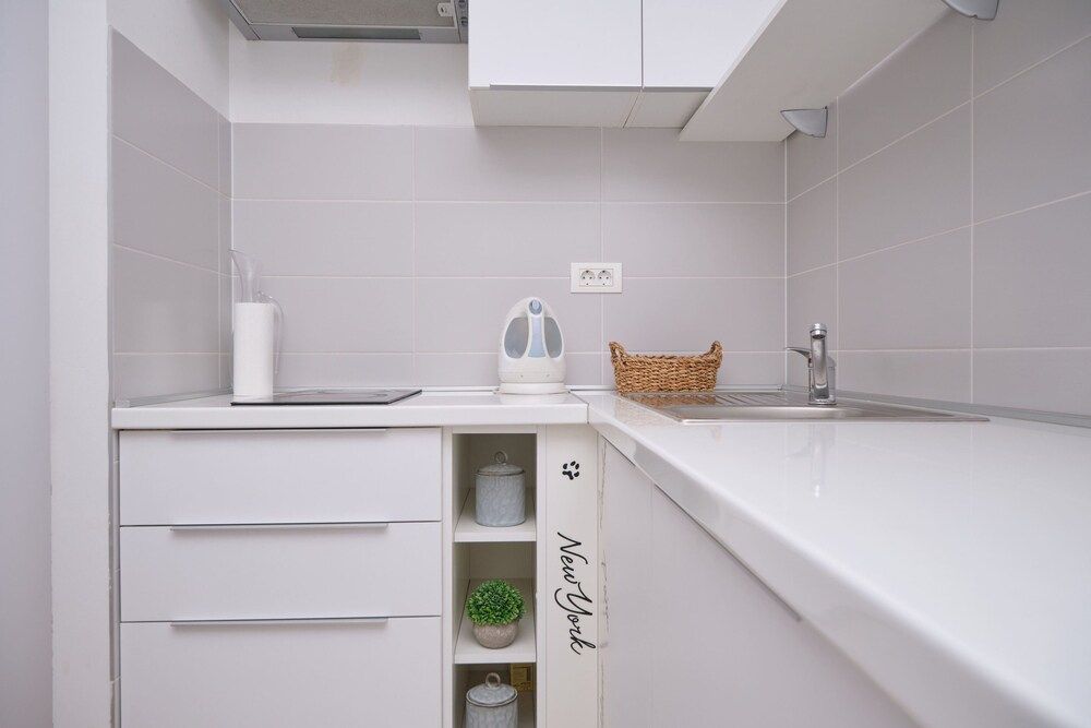 undefined Sun City Studio 9