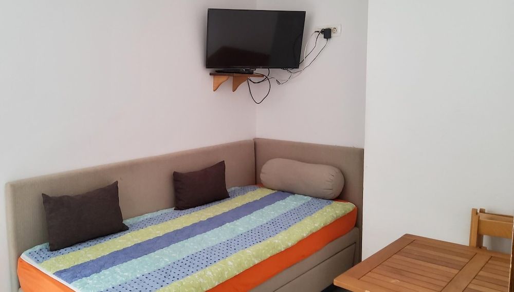 undefined Appealing Apartment 8 Sleeps 3 Guests 8