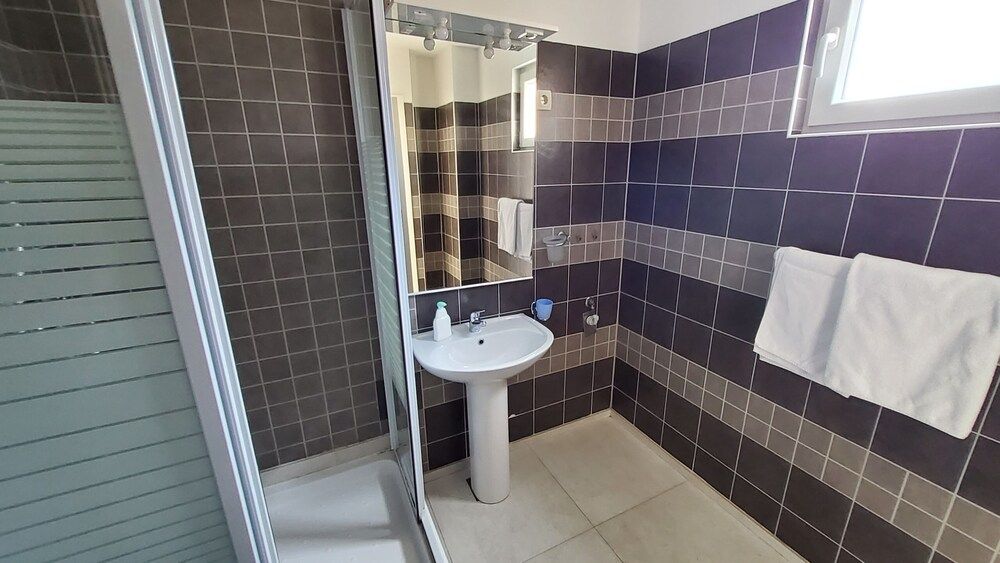 Appealing Apartment 8 Sleeps 3 Guests Apartment 8
