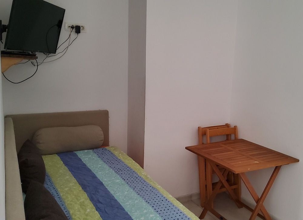 Appealing Apartment 8 Sleeps 3 Guests Apartment 10