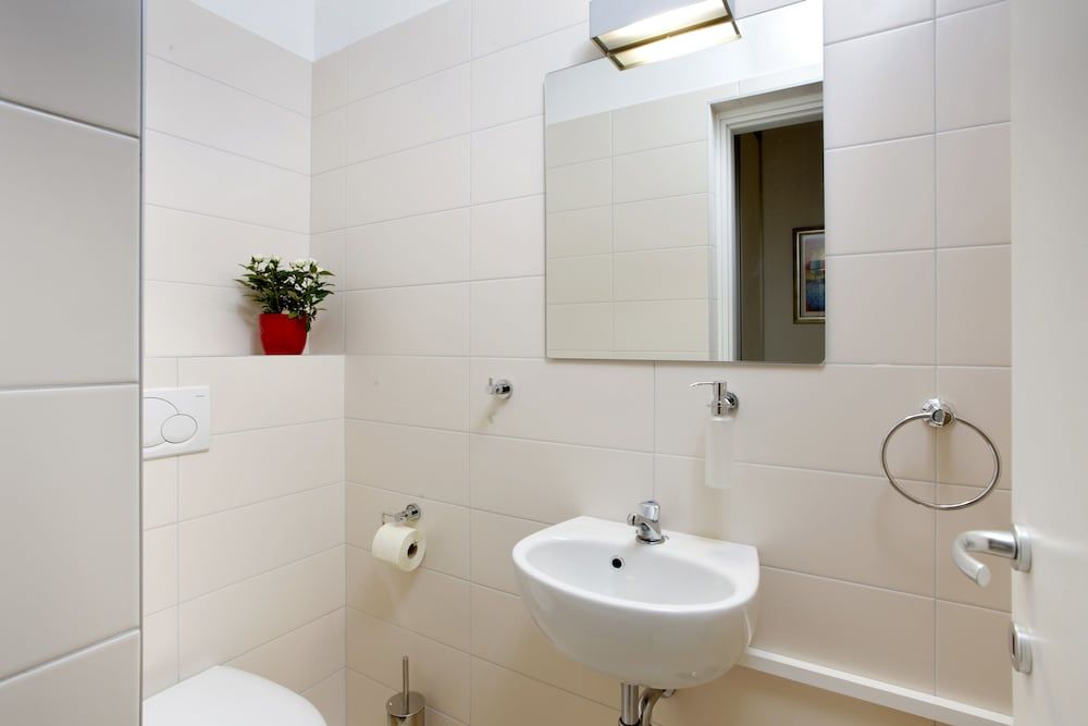 Apartments Leone Comfort Apartment, 2 Bedrooms, 2 Bathrooms, City View 11