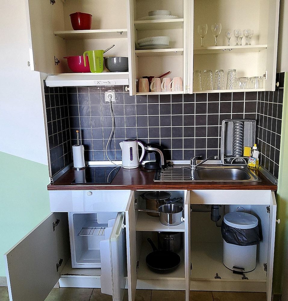 Apartment 5 Double Bed & Bidet Sleeps 2 Guests Apartment 6