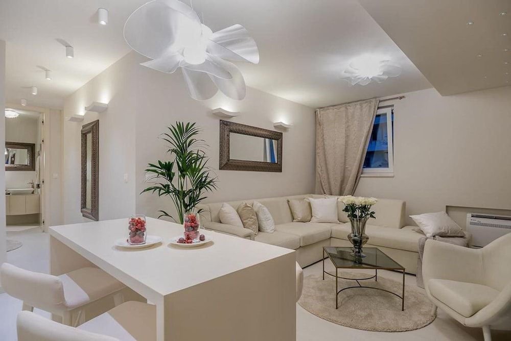 undefined Levelup Apartment Split 10