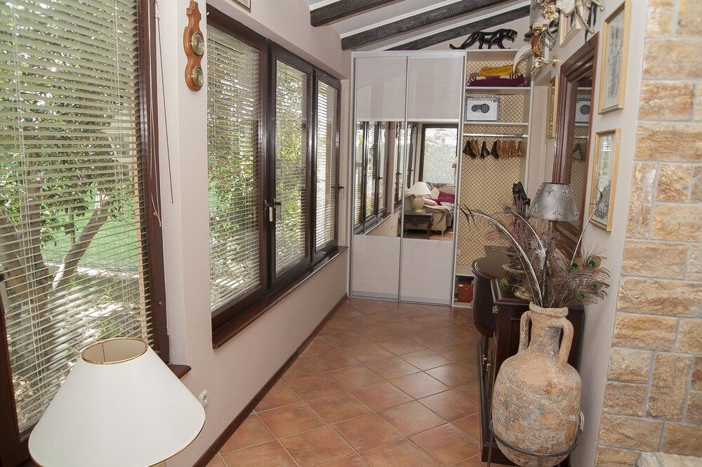 House With Pool in Split Near the Beach House, 2 Bedrooms, Private Pool, Garden View 8