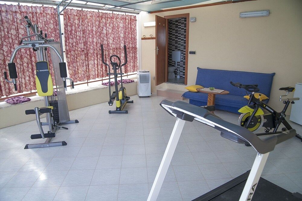 House With Pool in Split Near the Beach House, 2 Bedrooms, Private Pool, Garden View 17