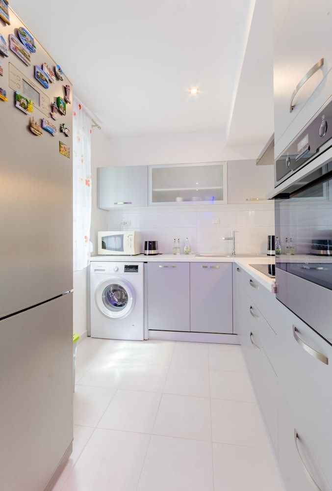 undefined Studio Luce Mala 8