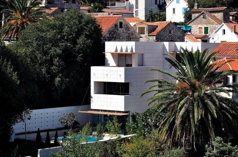 undefined Luxury Villa White 2