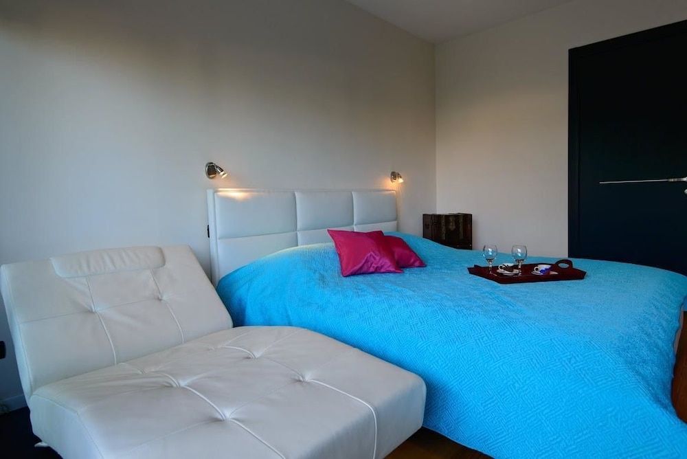 Luxury Villa White Villa, Multiple Beds 6