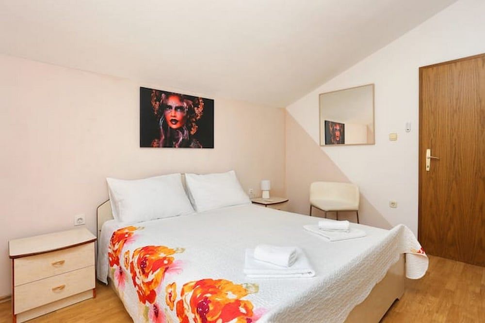 Holiday Home Mons Aureus