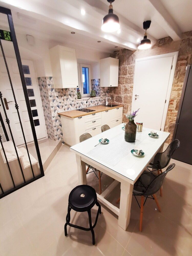 CroBeauty Villa City Villa, 3 Bedrooms, Kitchen 28