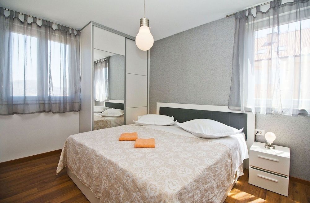 Toni Luxury Apartments Deluxe Apartment 3