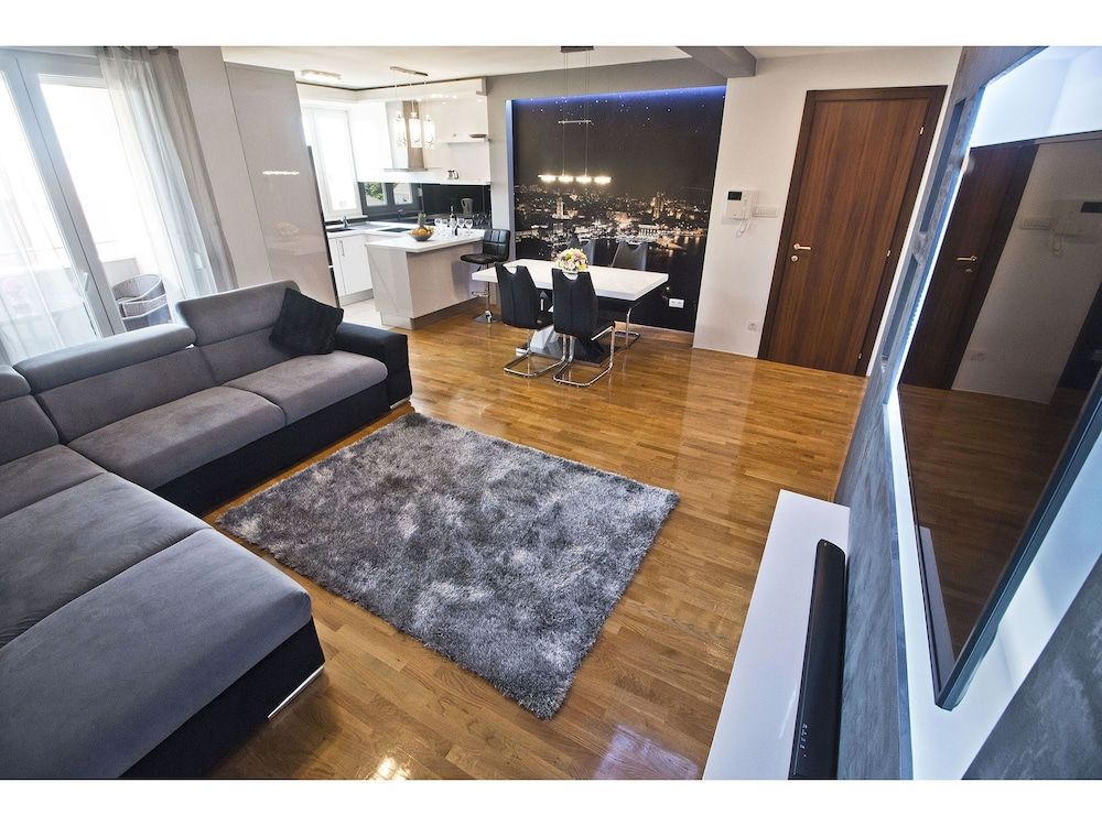 Toni Luxury Apartments Deluxe Apartment 9