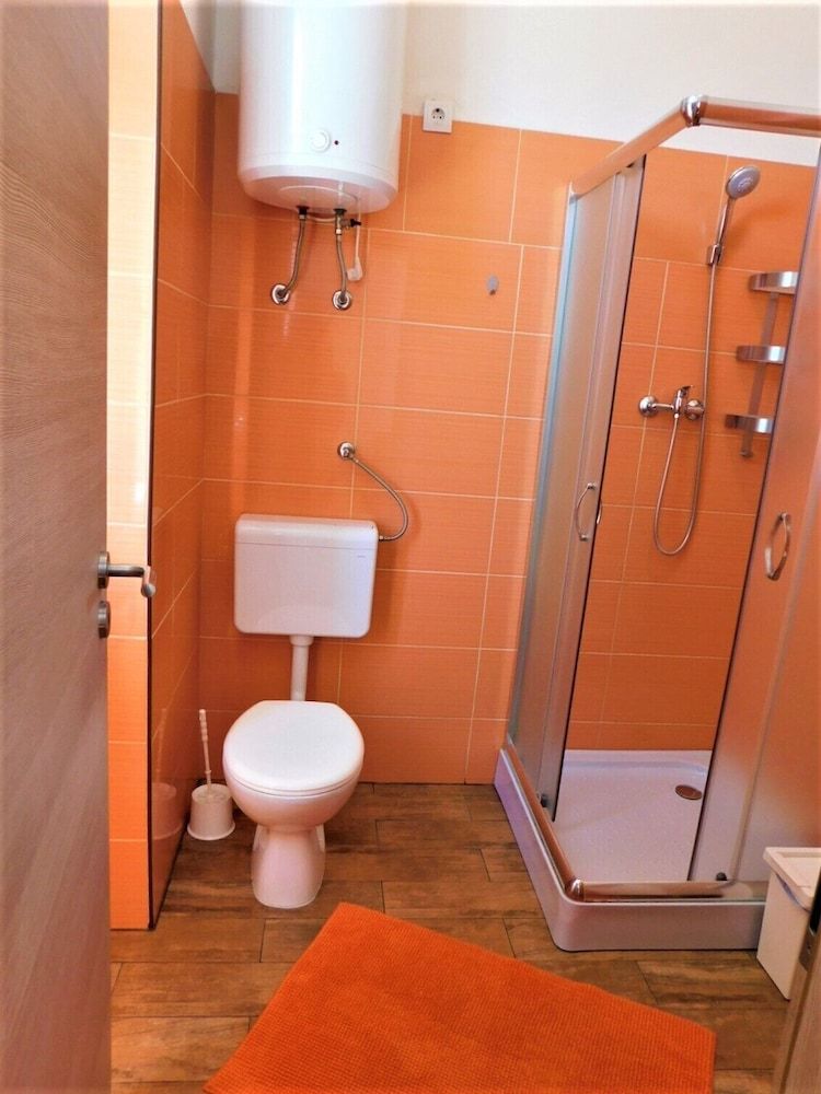 Villa Tončić Standard Studio (Orange) 8