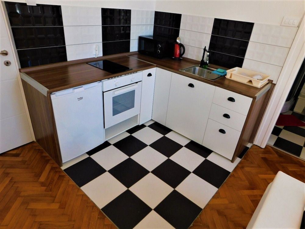 Villa Tončić Apartment, 1 Bedroom (Black & White) 7