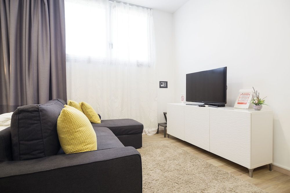 Apartment Aspalathos Centar City Studio 20