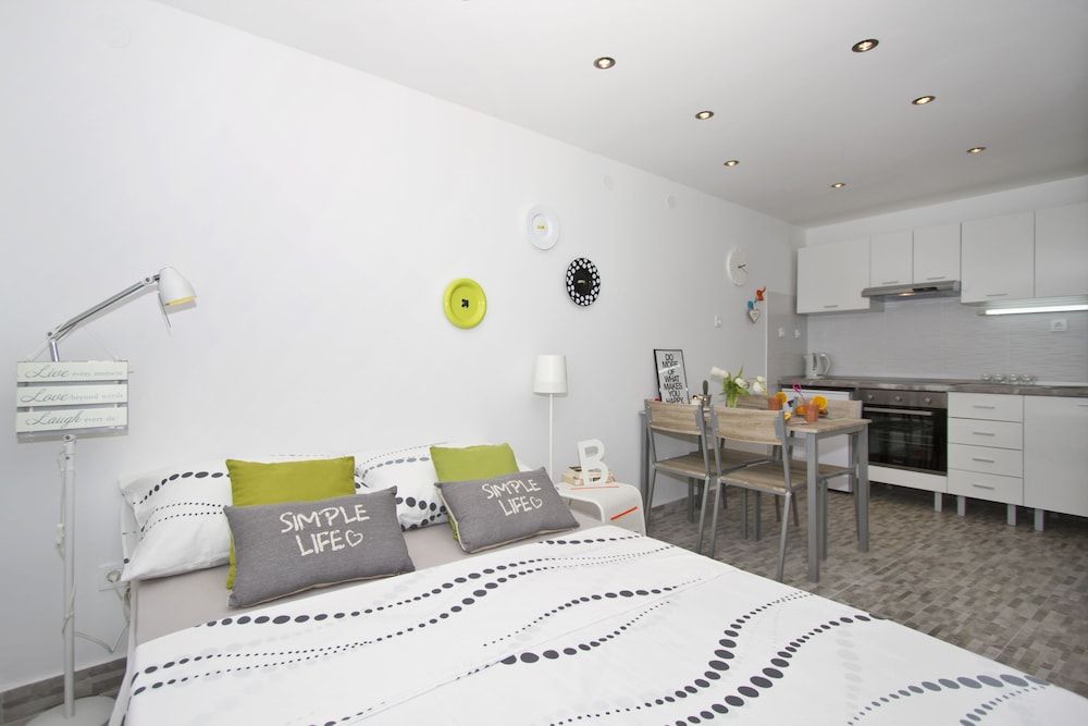 undefined Apartment Shiny Love 3