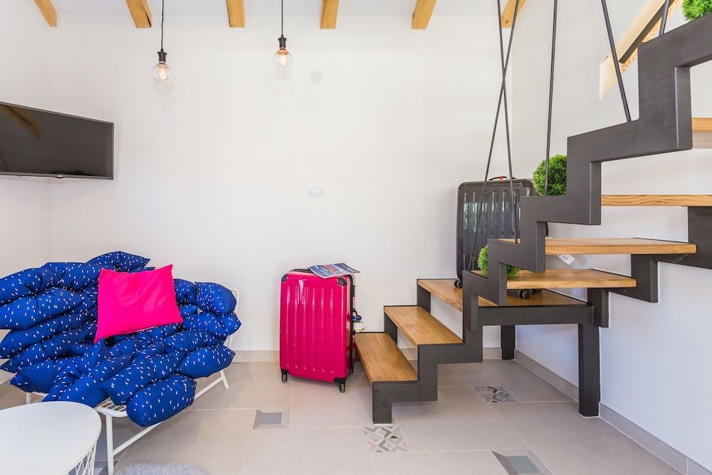 undefined Apartment Shiny Love 10