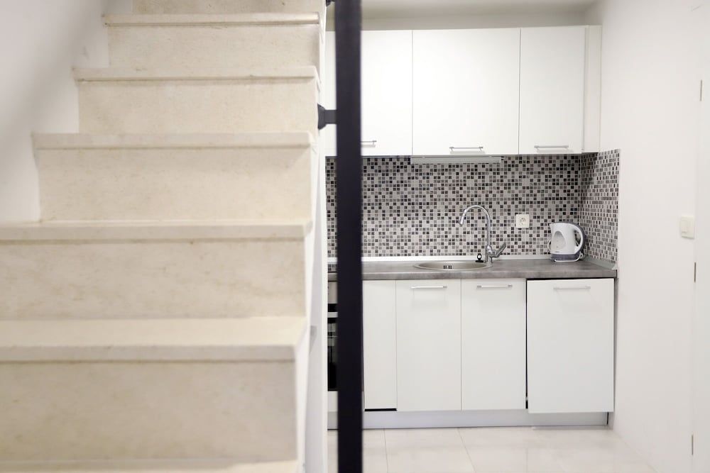 Villa Zvonko Exclusive Studio, 1 King Bed with Sofa bed, Partial Sea View, Ground Floor (3) 7