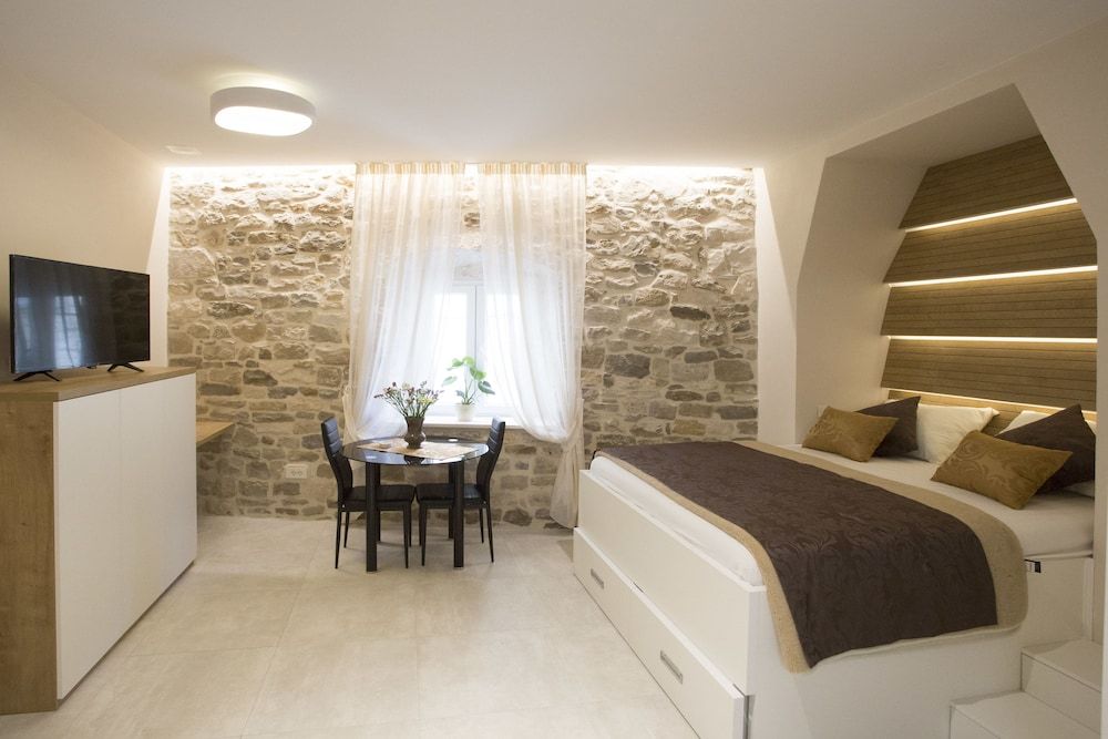 Situs Residence Studio Aparment 2